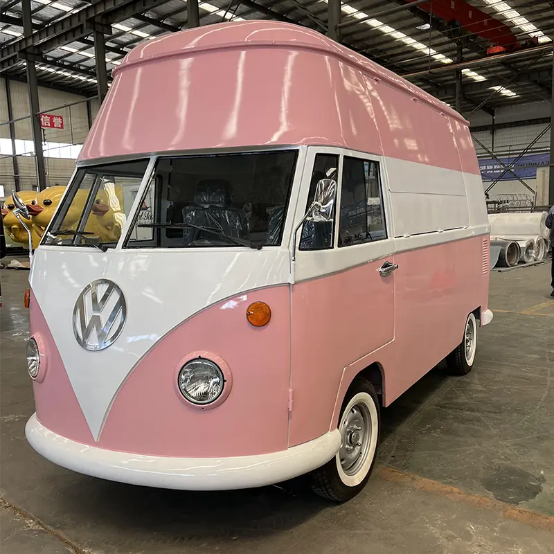 Camión de comida estilo autobús clásico